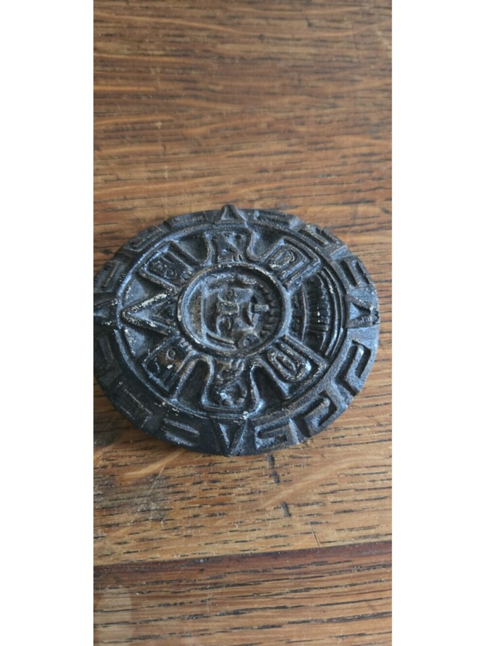 Aztec Inca Maya Mayan Sculpture Plaque Paperweight in Brown Resin Composite 3"